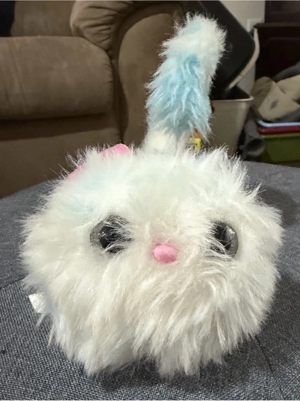 Pomsies Blossom Pet Kitty Cat Plush Wearable Interactive Toy Snowball Blue White